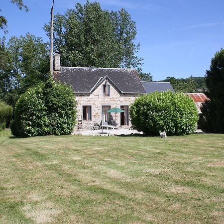 Maison d'hôtes L'Aide Frechu à Mortain-Bocage Extérieur photo